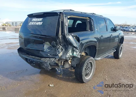 2014 Chevrolet Suburban 1500 Lt from USA, damaged, VIN 1GNSKJE76ER180285